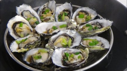 Cooked Fresh Oyster - Pacific Jumbo (1/2dz)